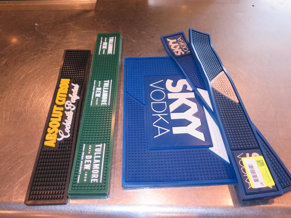 6 Assorted Bar Mats