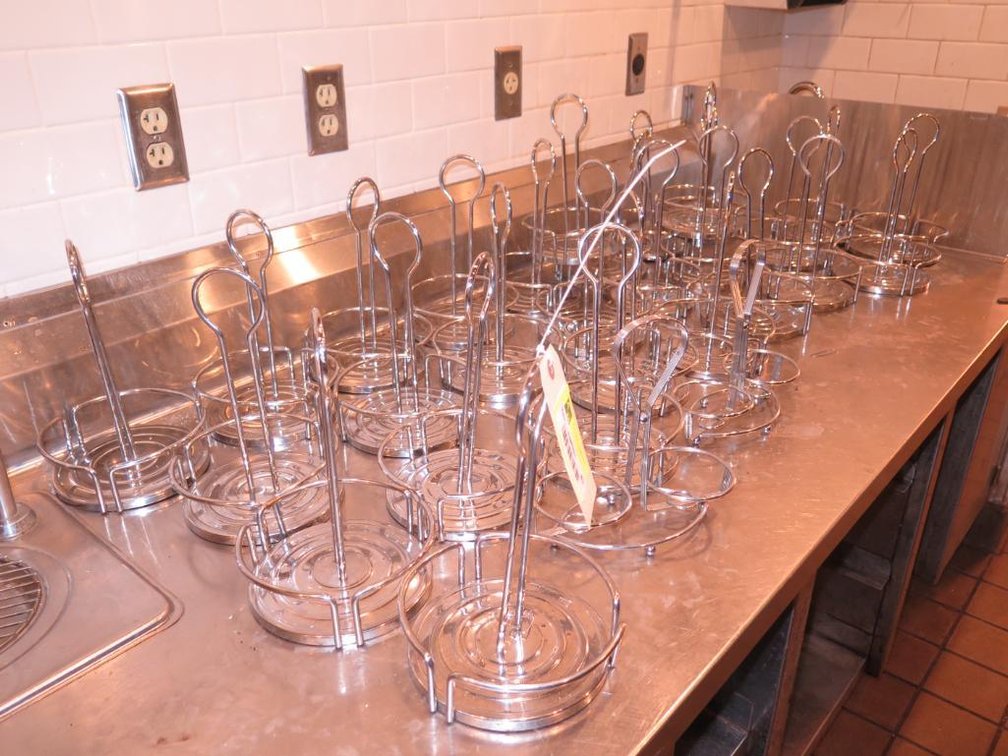 Approx. 70 Table Caddies