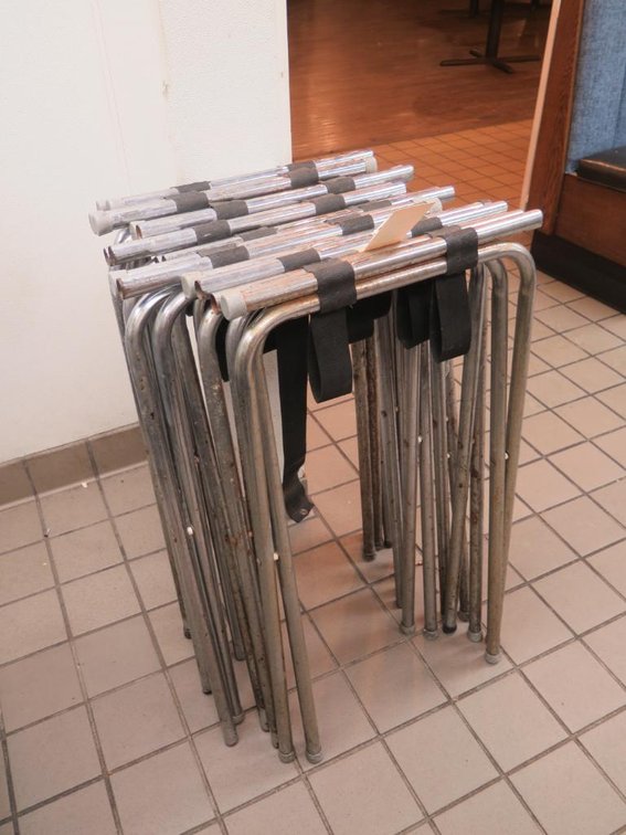 7 Tray Stands