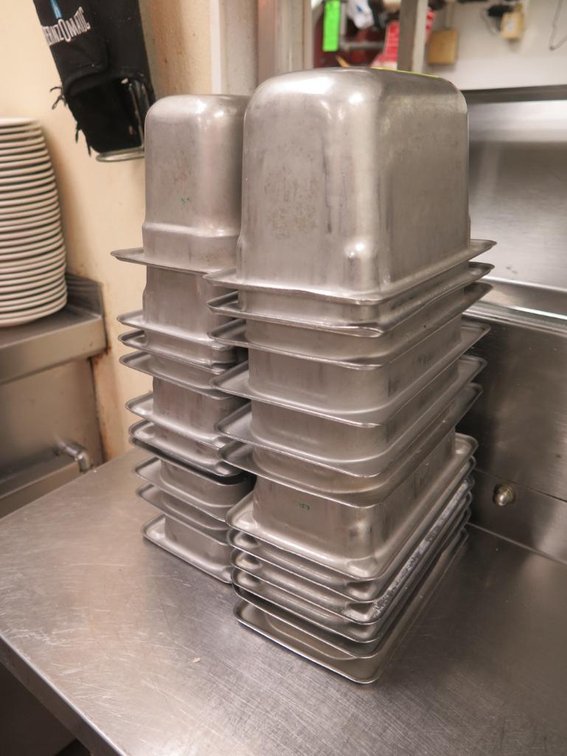 22 SS 1/9 Pans, 4" Deep