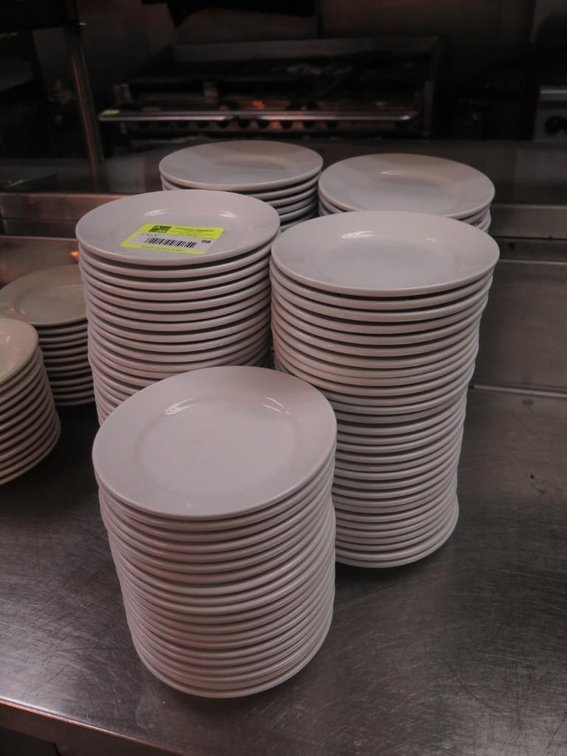 Approx. 140 TriMark 6.25" Plates