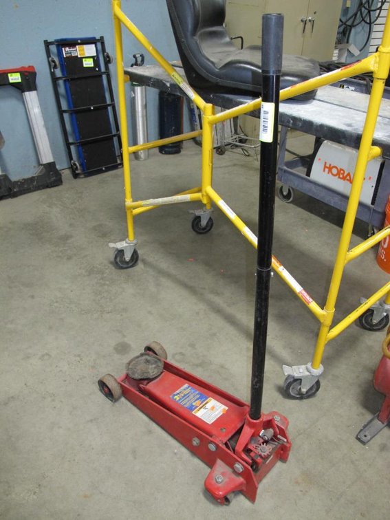 Professional 2.25 Ton Service Jack