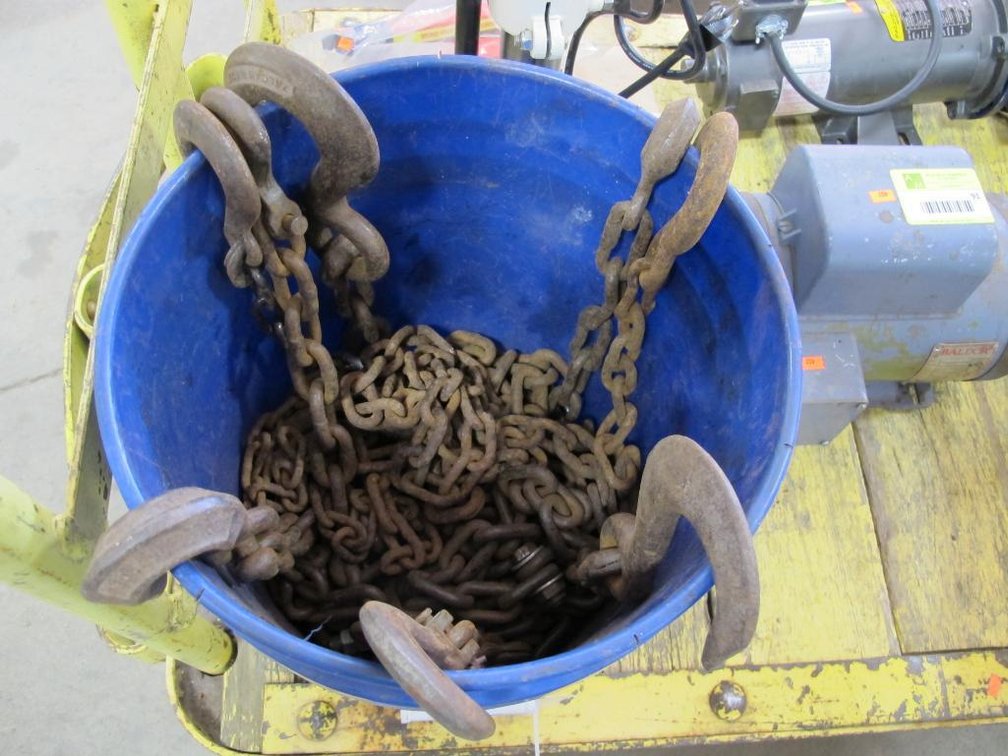 Bucket of Assorted Chains