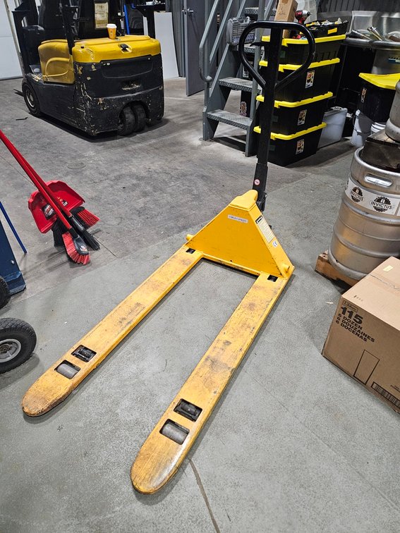 Pallet Jack, 3300 Lb. Capacity