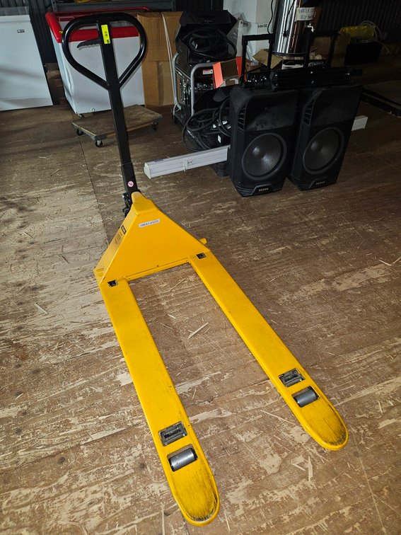 Uline Pallet Jack, 3300 Lb. Capacity, Model N-1365