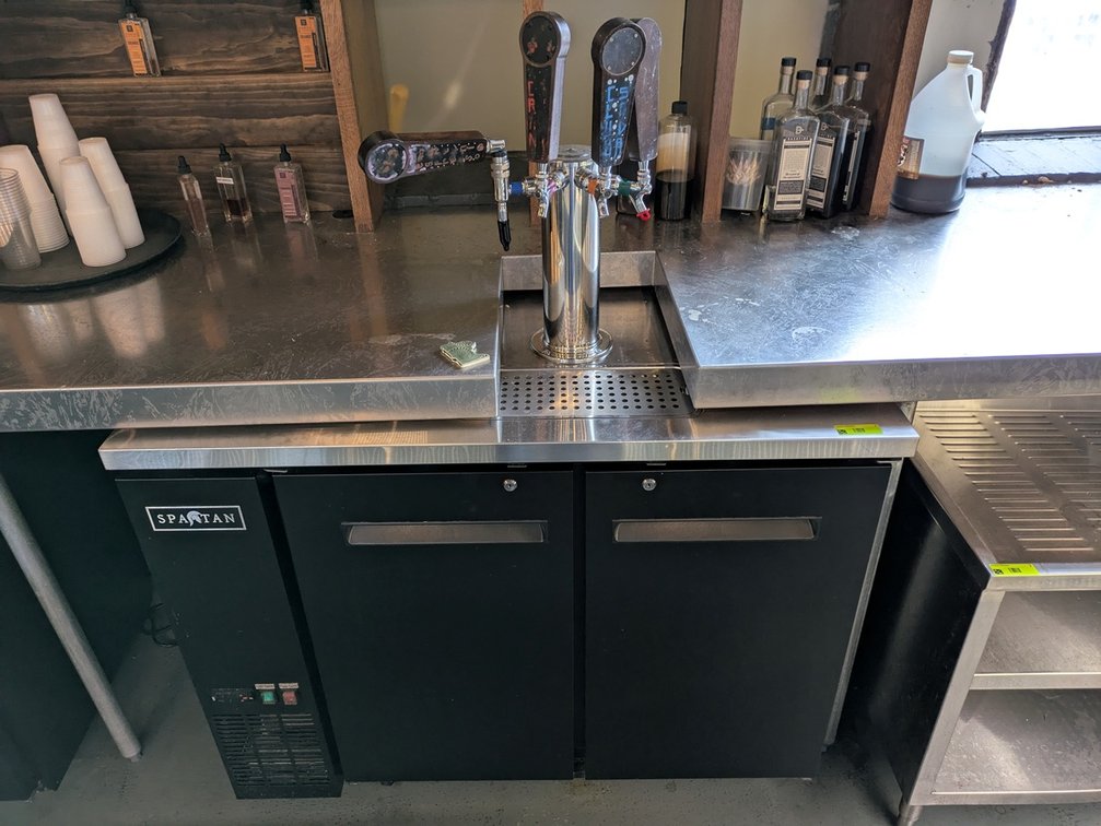 Spartan Backbar Kegerator on Wheels, 4-Tap Head, Model SB0-2, 49"x23"x38", 115V