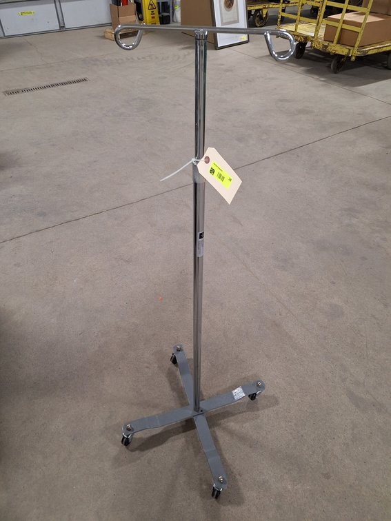 Medline Adjustable Height Medical Fluid Hanger on Wheels, Ref. #MDS80441