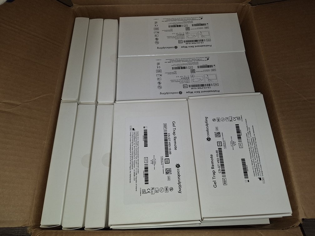 Box of Coolsculpting Gel Trap Remotes