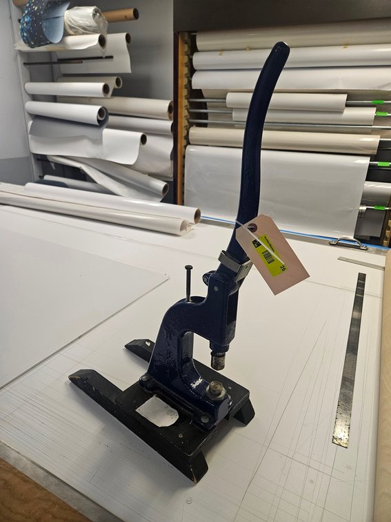 Hiker Grommet Press