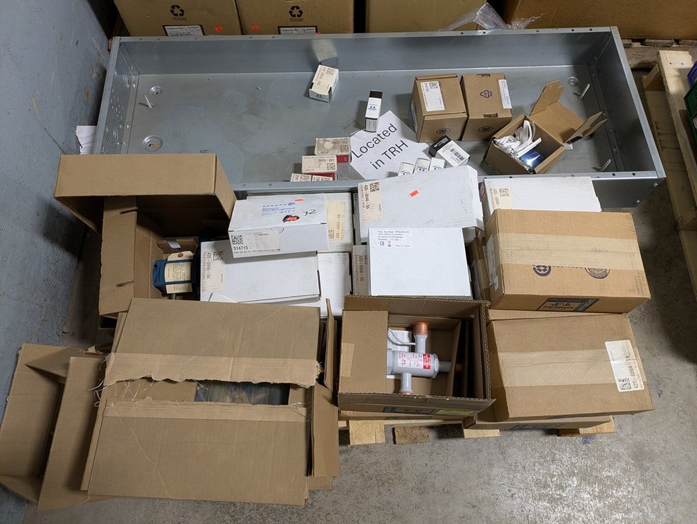 Pallet Assorted, Sporlan Oil Level Control Valves, Sporlan Evaporator Pressure Regulator, Sporlan 3-Way Heat Reclaim Valve, More