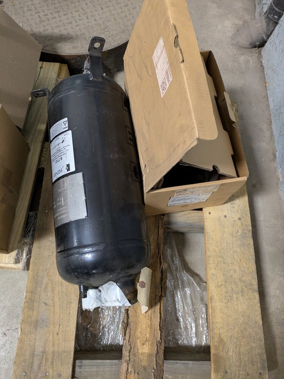 Inverter Variable Frequency Drive, 480V, Henry S-7721 ASME Vertical Accumulator Compressor