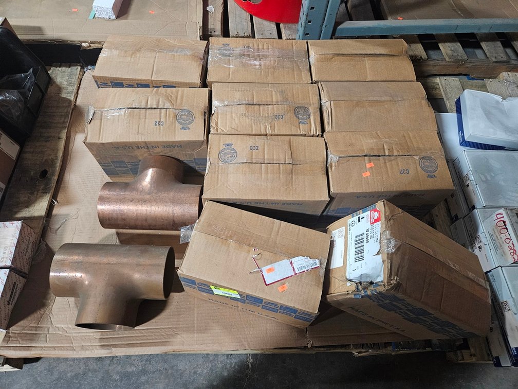 Assorted Mueller Industries Copper Reducing Tee Pipes