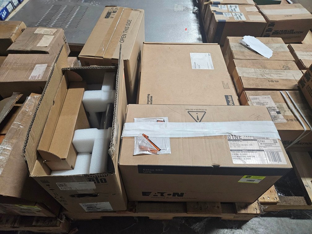 Pallet Assorted, ELO 15" Touch Screen Monitors, Parker Pressure Regulator, More