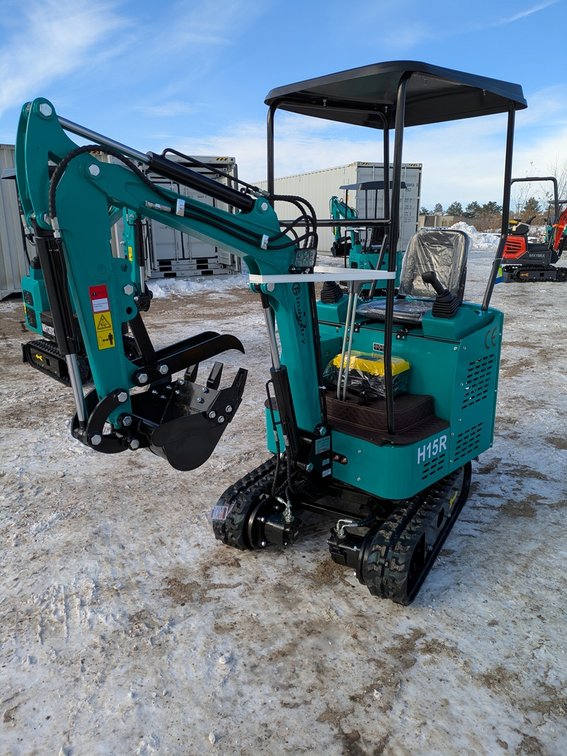 2025 CFG Mini Excavator, Model H15R, Unused