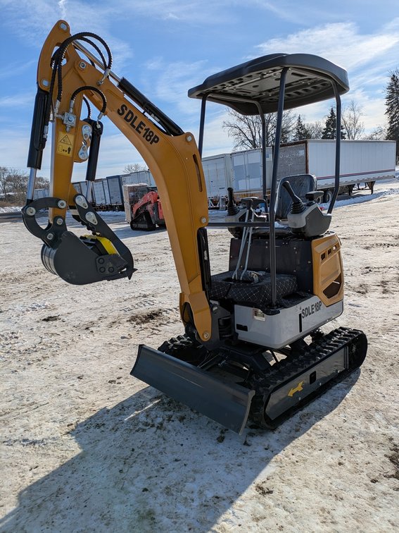 2025 SDLANCH Excavator, Model SDLE18P, Unused