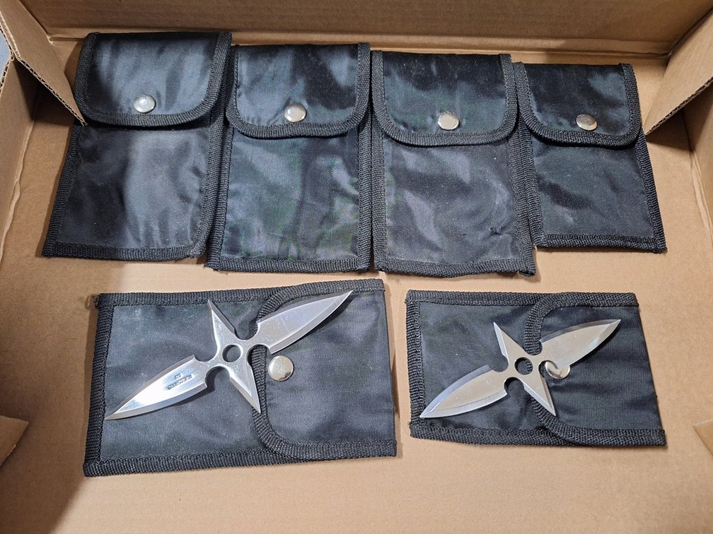 6 Throwing Knives, 4.5" to 5.5"