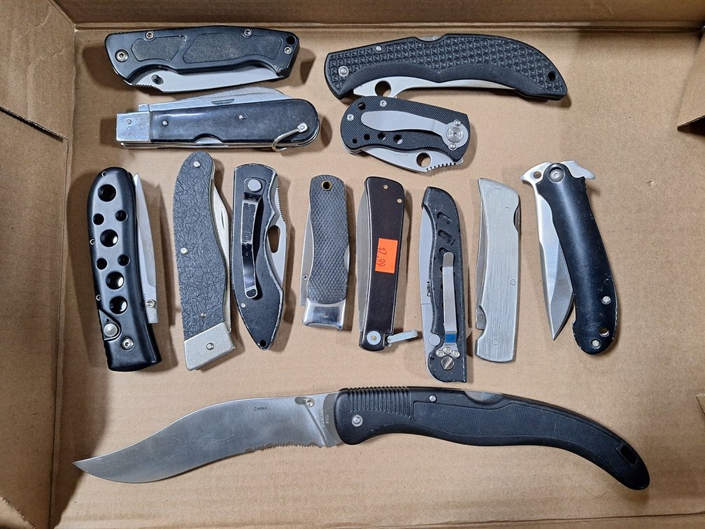 13 Assorted Folding Knives, 2" to 5" Blades
