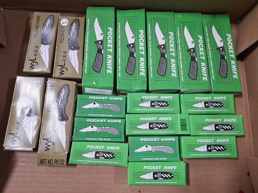 19 Assorted Pocket Knives, 1" to 3" Blades