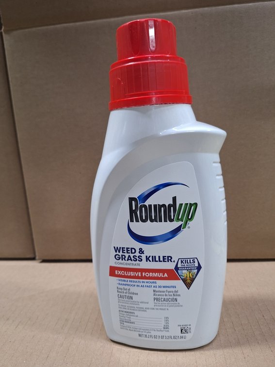 4 - Round Up Weed & Grass Killer 1QT