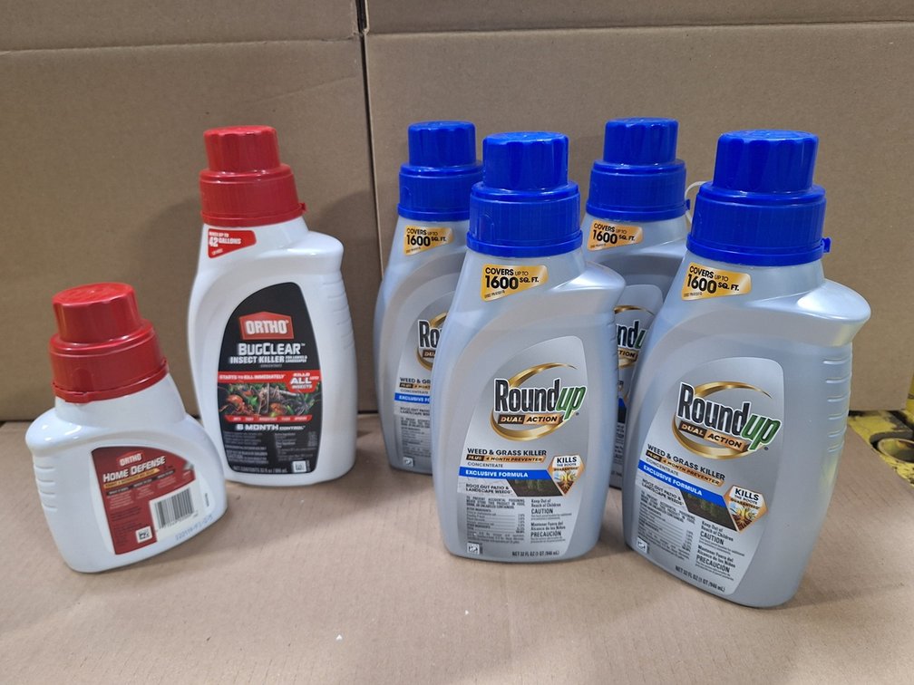 4 - Round Up Weed & Grass Killer 1QT and 2 - Assorted Ortho Insect Killer 16oz-32oz