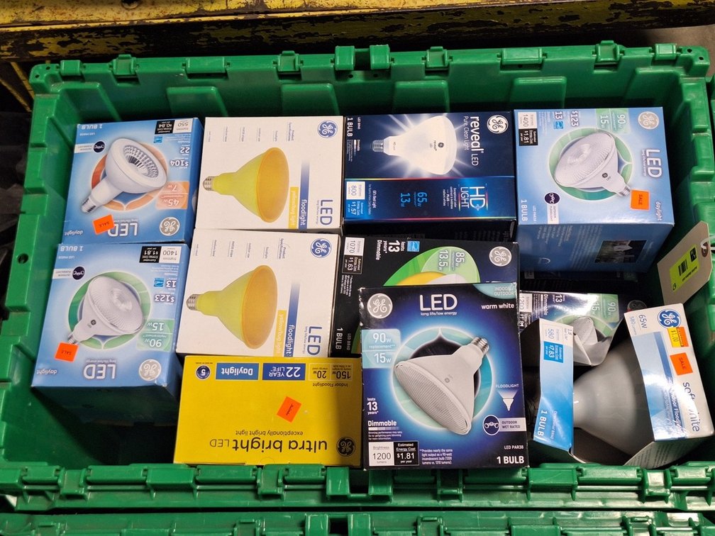 Assorted GE LED Light Bulbs