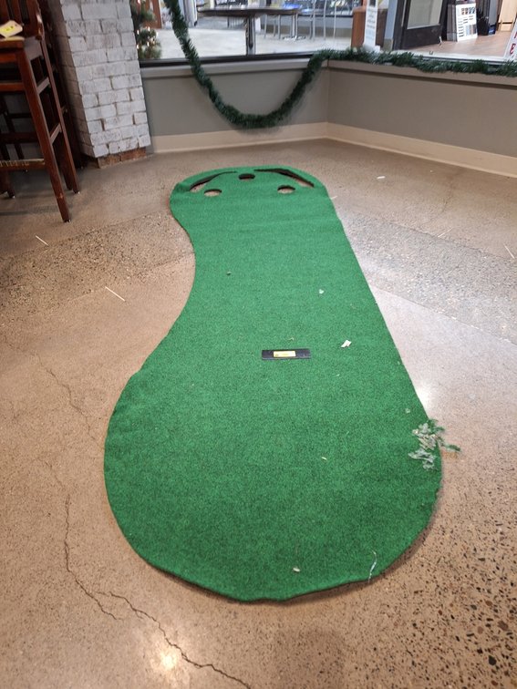 Putting Green, 103" Long