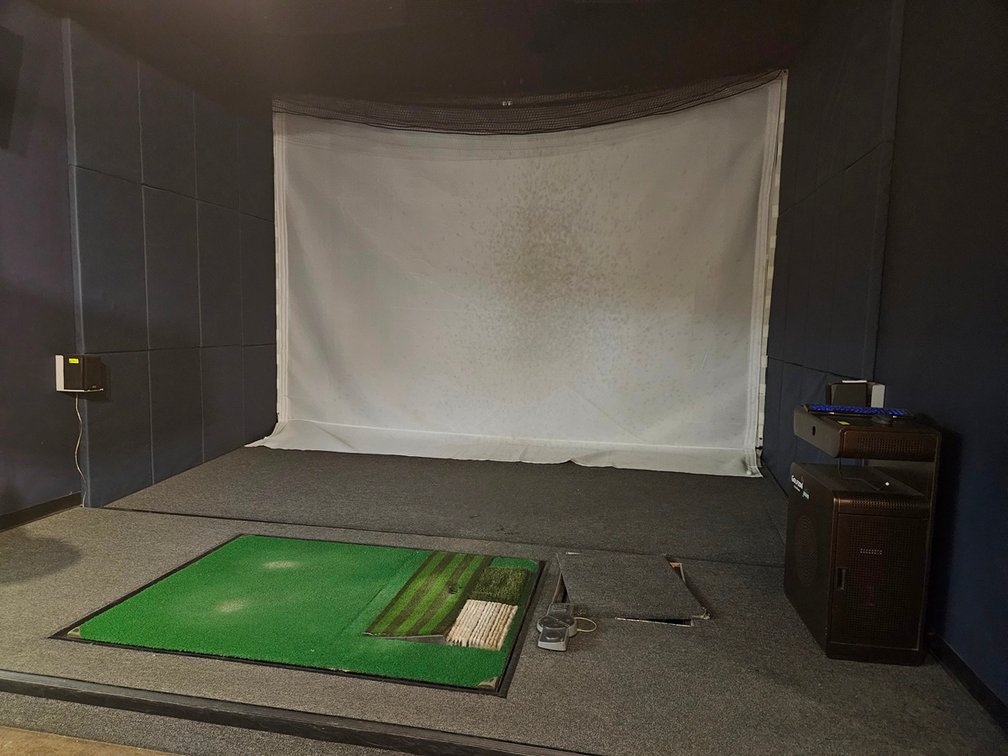 Golfzon Vision Plus Golf Simulator, Right Hand Only