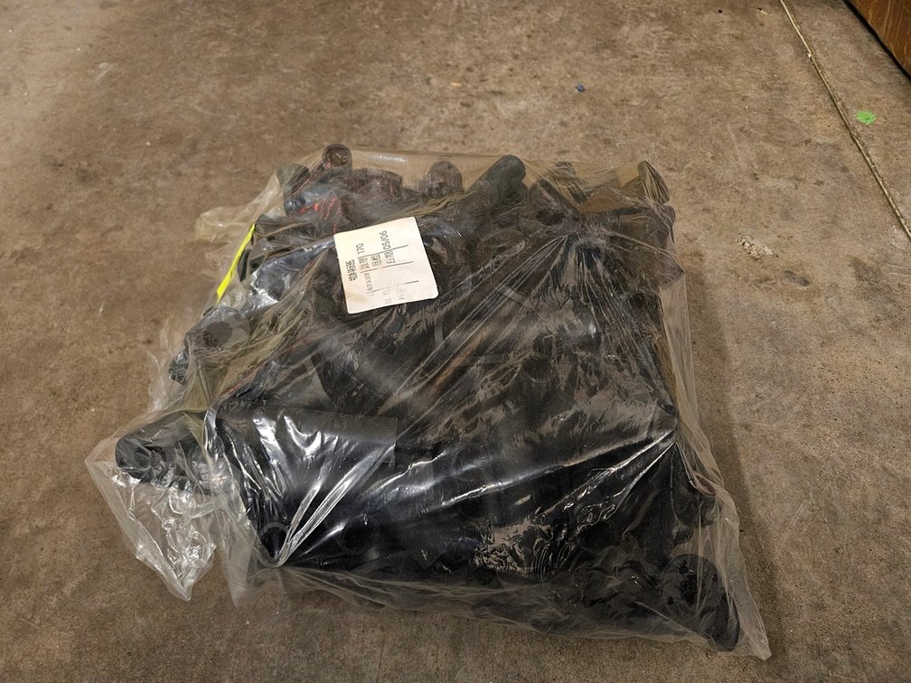 Bag of Approx. 150 Rubber Ball Holders/Tees for Simulators