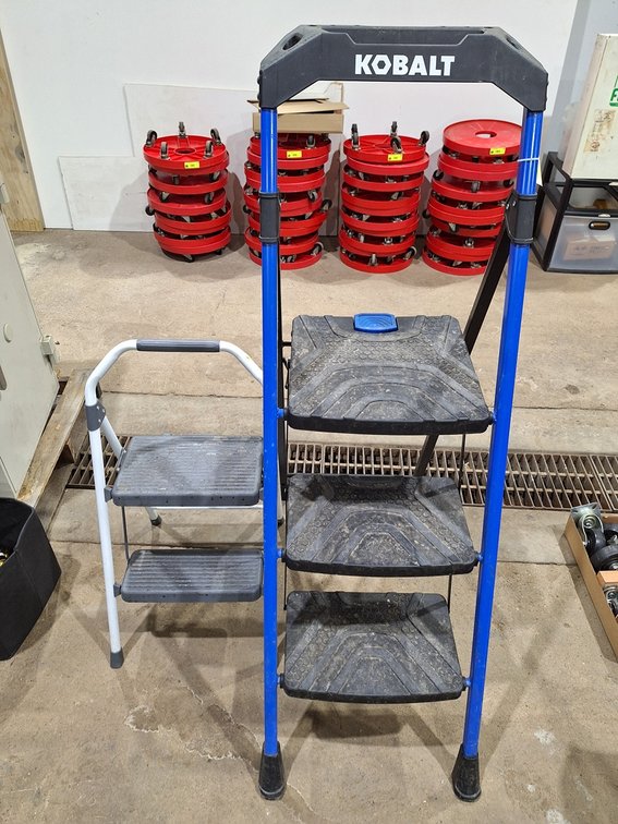 Kobalt 30" Step Stool, Standard Step Stool