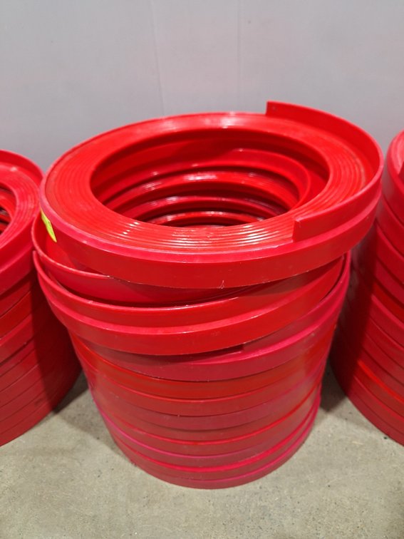 12 Poly Keg Stacking Rings