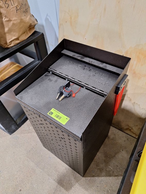 Metal US Mail Box, 11"x20"x11"