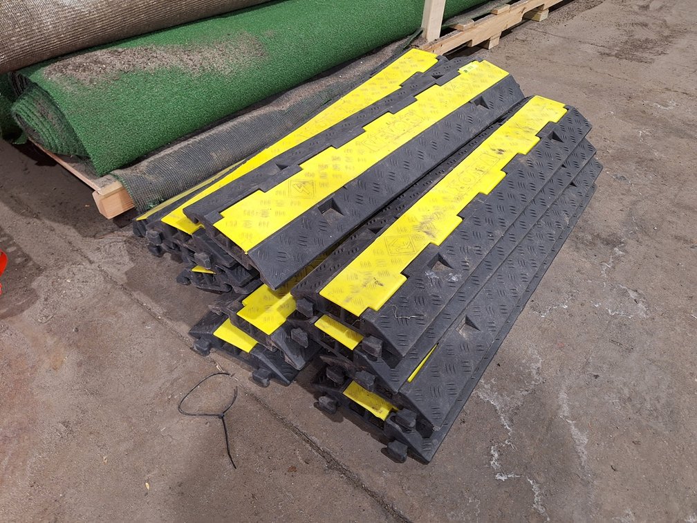 Vevor Speed Bump/Cord Protectors