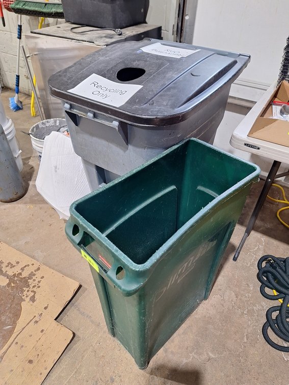 Rubbermaid Slim Jim Trash Can, Recycling Trash Can, Can Cart