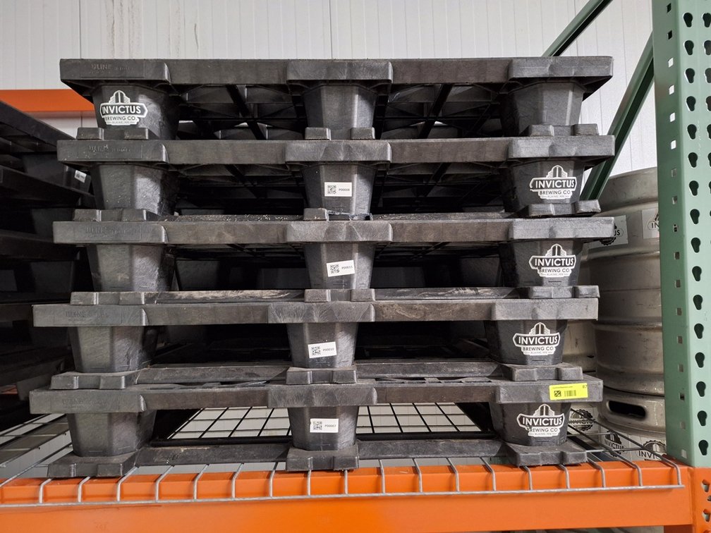 5 Poly Pallets