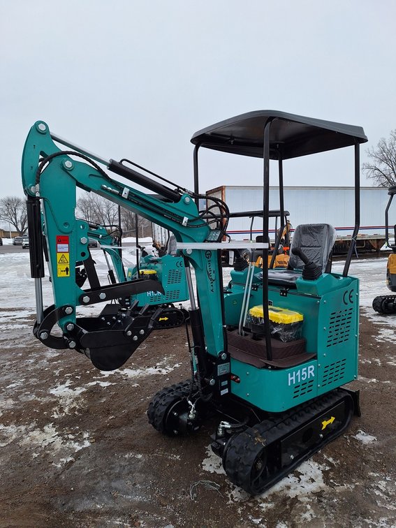2025 CFG Mini Excavator, Model H15R, Unused