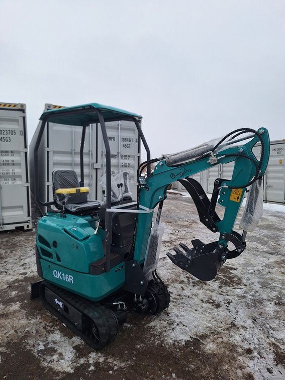 2025 CFG Mini Excavator, Model QK16R, Unused