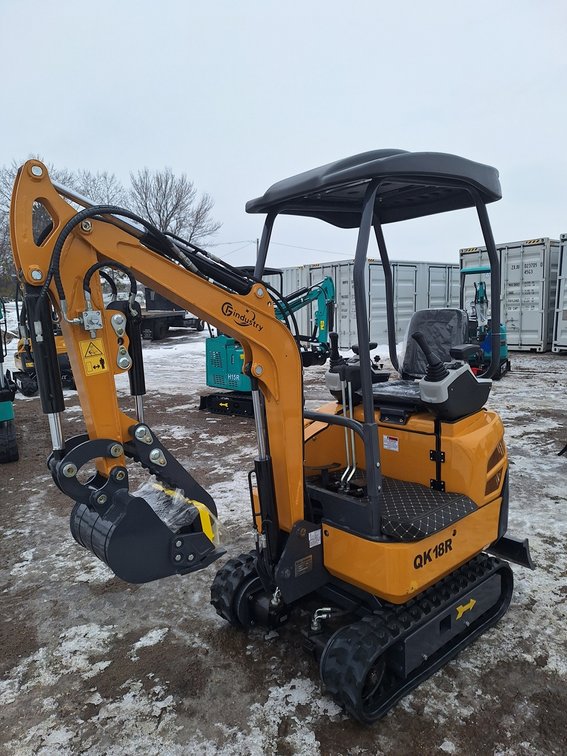 2025 CFG Mini Excavator, Model QK18R, Unused