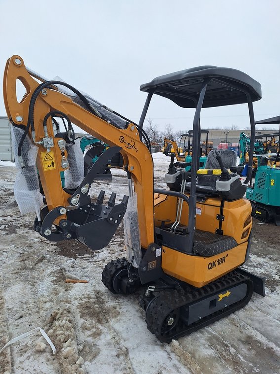 2025 CFG Mini Excavator, Model QK18R, Unused