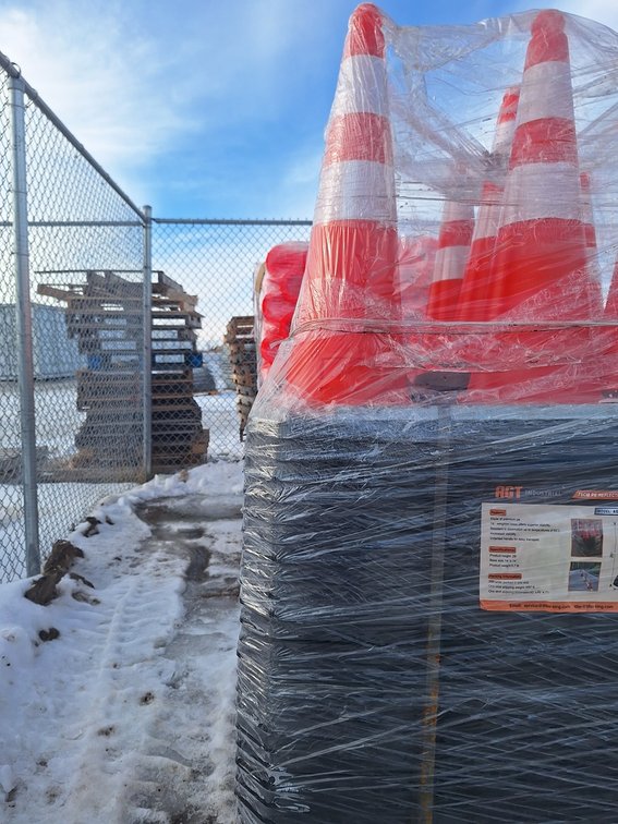 25 IRSTC High-End Safety Traffic Cones