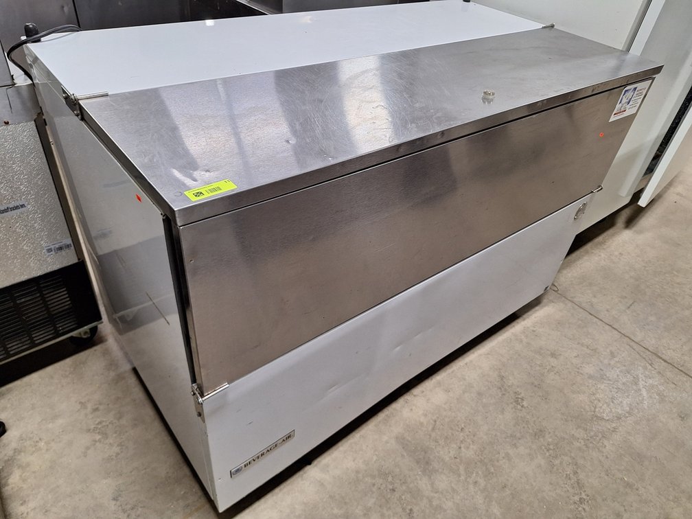 Beverage Air Milk Cooler on Wheels, Model SM58N, 1 PH, 58"x30"x39"