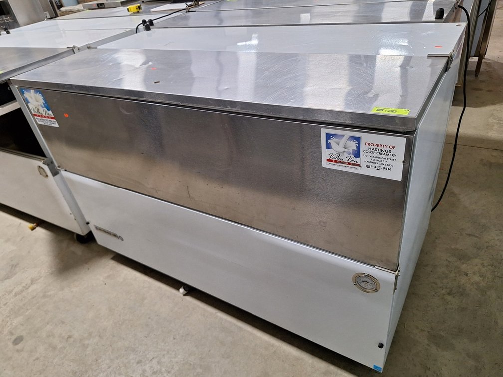 Beverage Air Milk Cooler on Wheels, Model SM58N-W, 1 PH, 58"x31"x40"