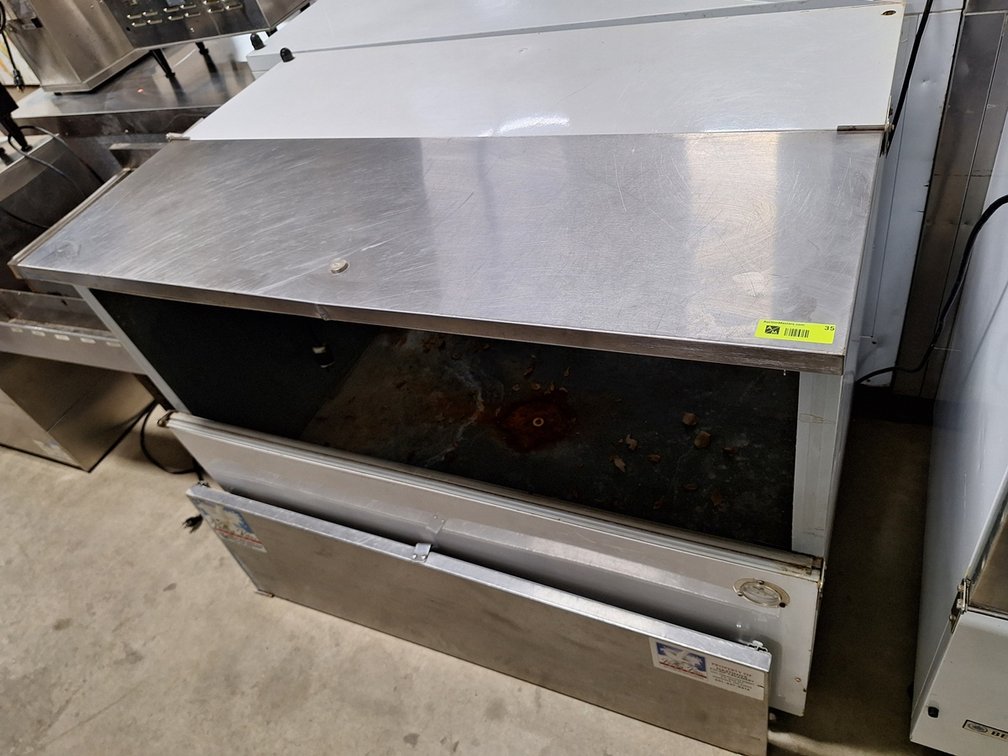 Beverage Air Milk Cooler on Wheels, Model SM49N, 1 PH, 49"x31"x40"