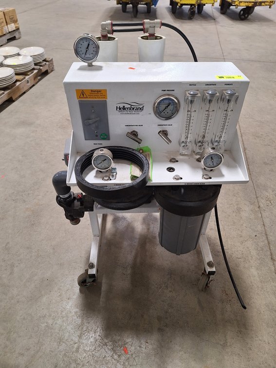 Hellenbrand Commercial Water Treatment System on Wheels, Model 5KH32GNB811AX, 1 PH, 18"x17"x30"