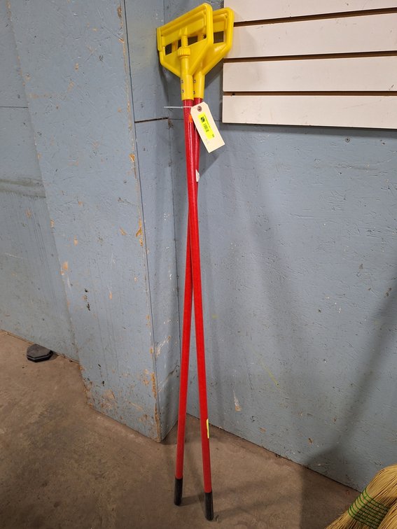 2 Rubbermaid Mop Handles
