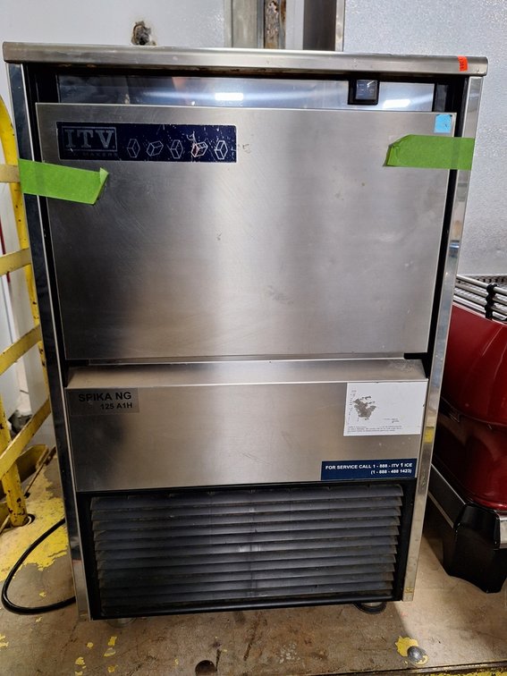 ITV Ice Maker, Model SPIKANG, 1 PH, 21"x23"x33"
