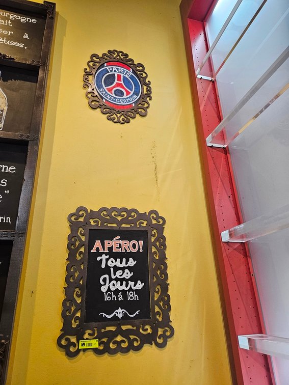 2 Decorative Wall Signs, Plastic Frame