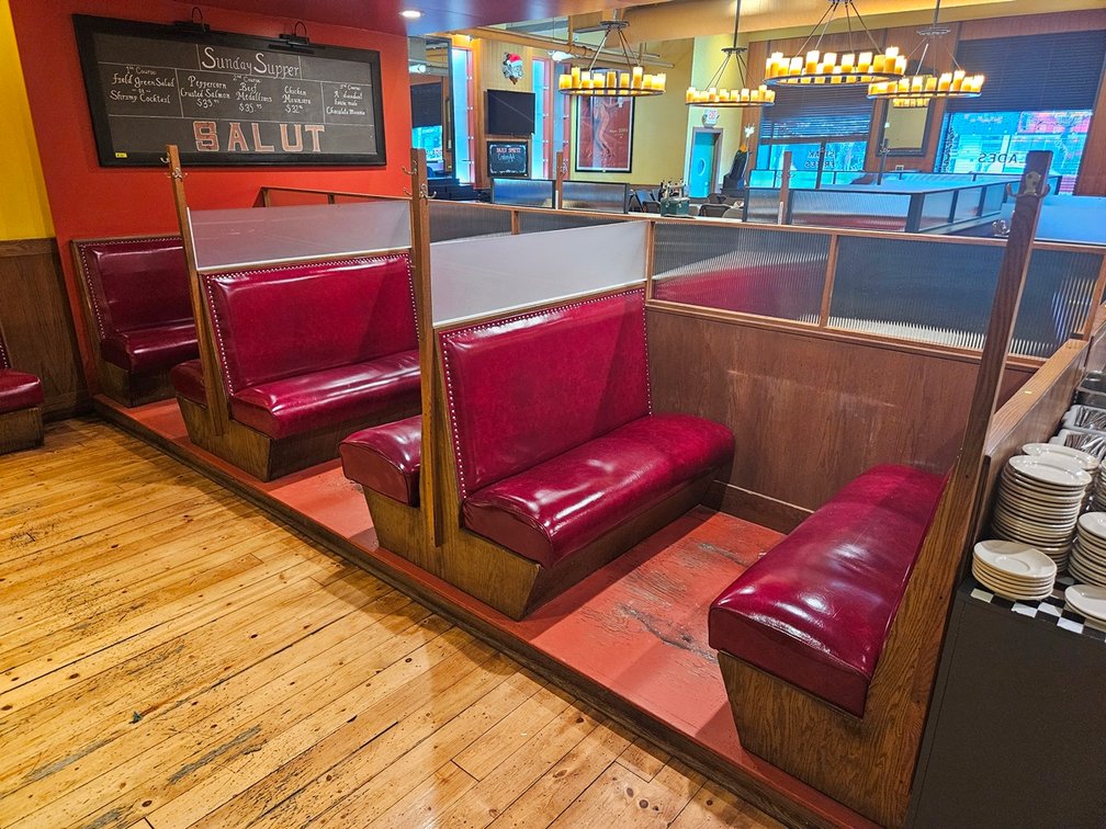 Boothes: 6 - 4 Top Openings, 72"x54"x44, Table NOT Included