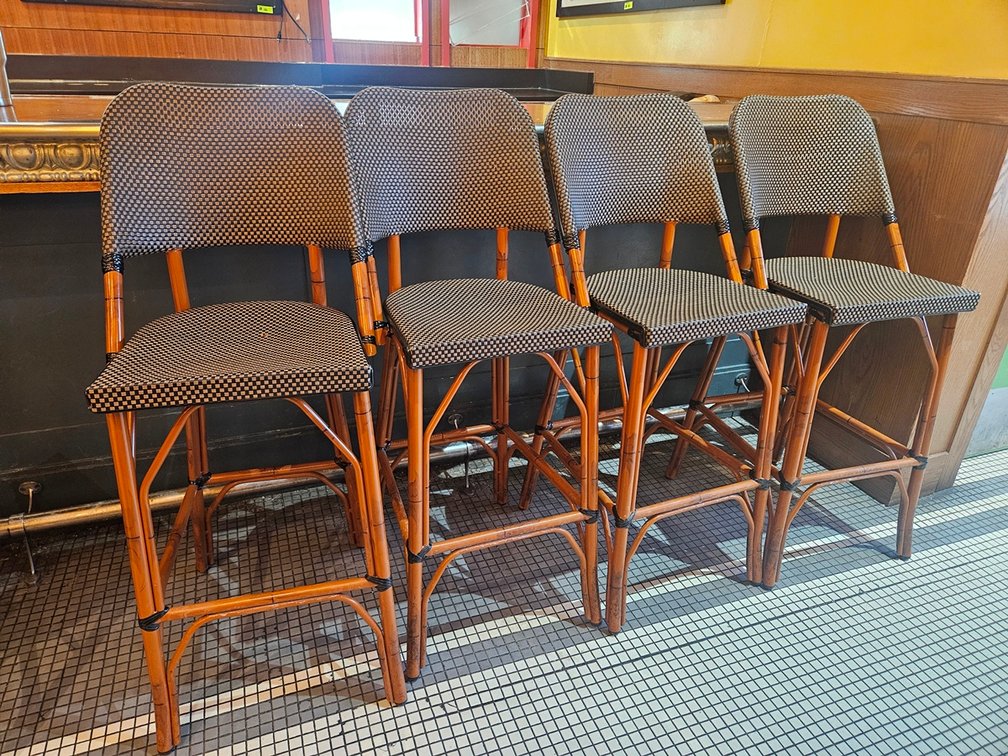 4 Gar Metal Frame/Poly Wicker Stools, 30" Seat Height