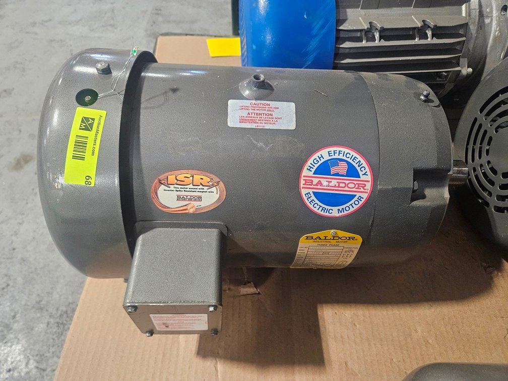 Baldor VM3709T 7.5 HP Motor, 208-230/460V, 3 PH, 3450 RPM