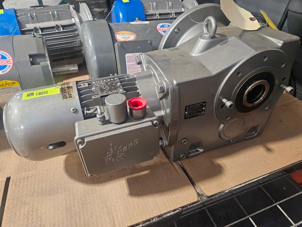Nord 80LP/4 CUSBRE10HLSR 1 HP Motor, 208-230/460V, 3 PH, 1730 RPM, Nord Gearbox SK 90321AFH-80LP/4